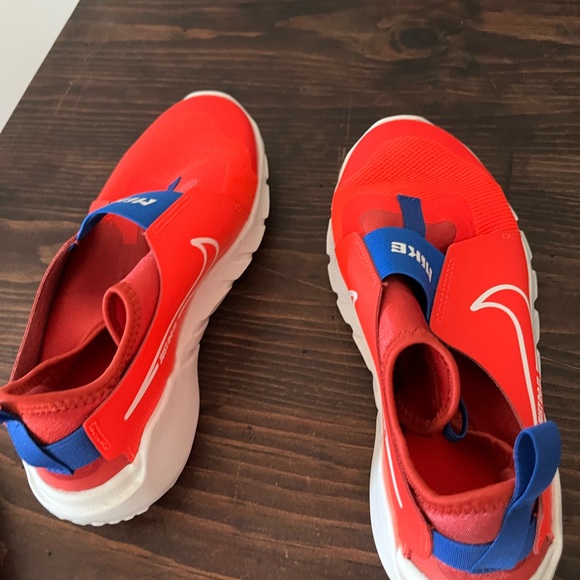 Boys youth 7, fits like women’s 8.5. New. Slip On Style. - Picture 2 of 3